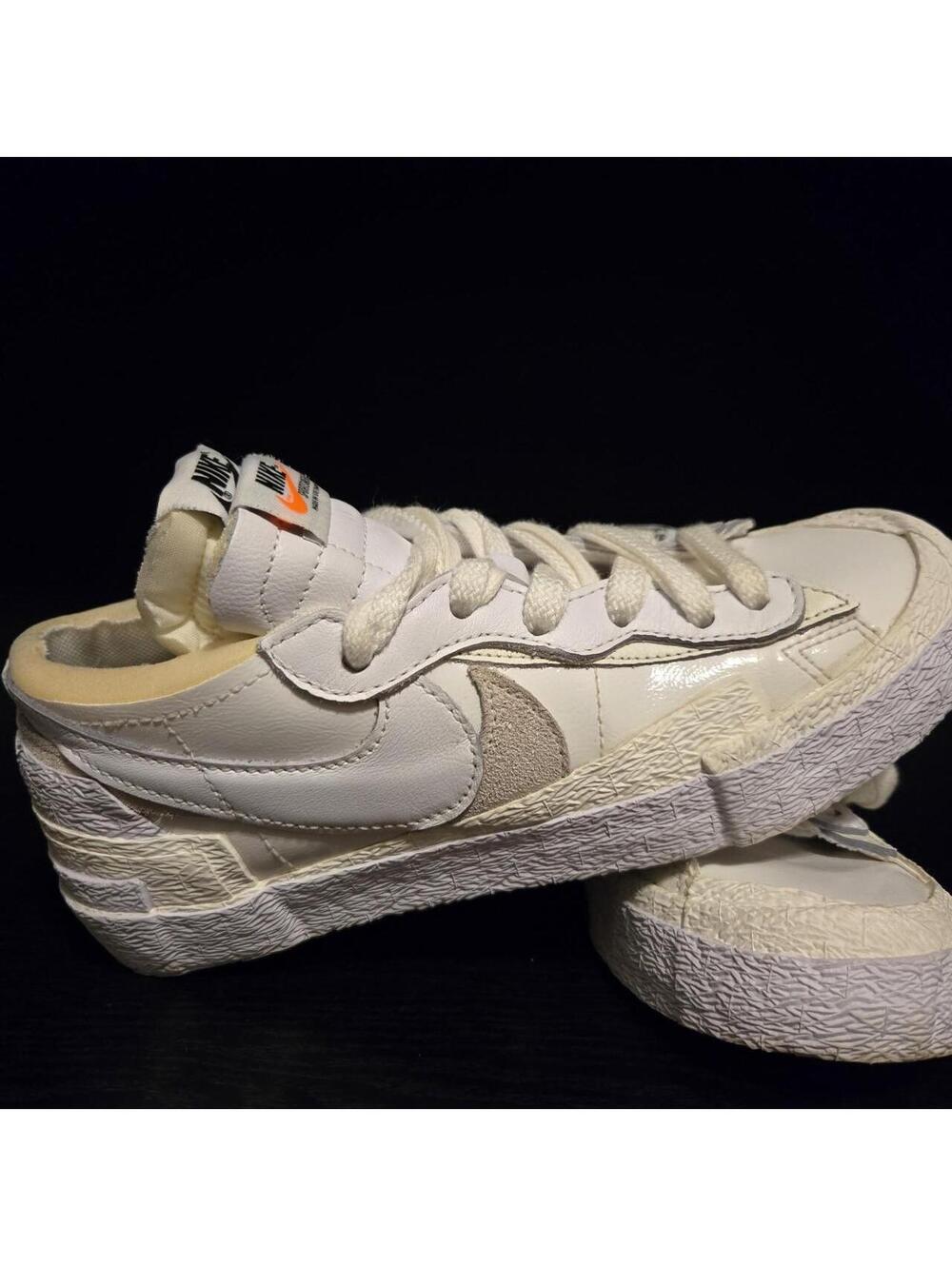Nike Women's White and Cream Trainer